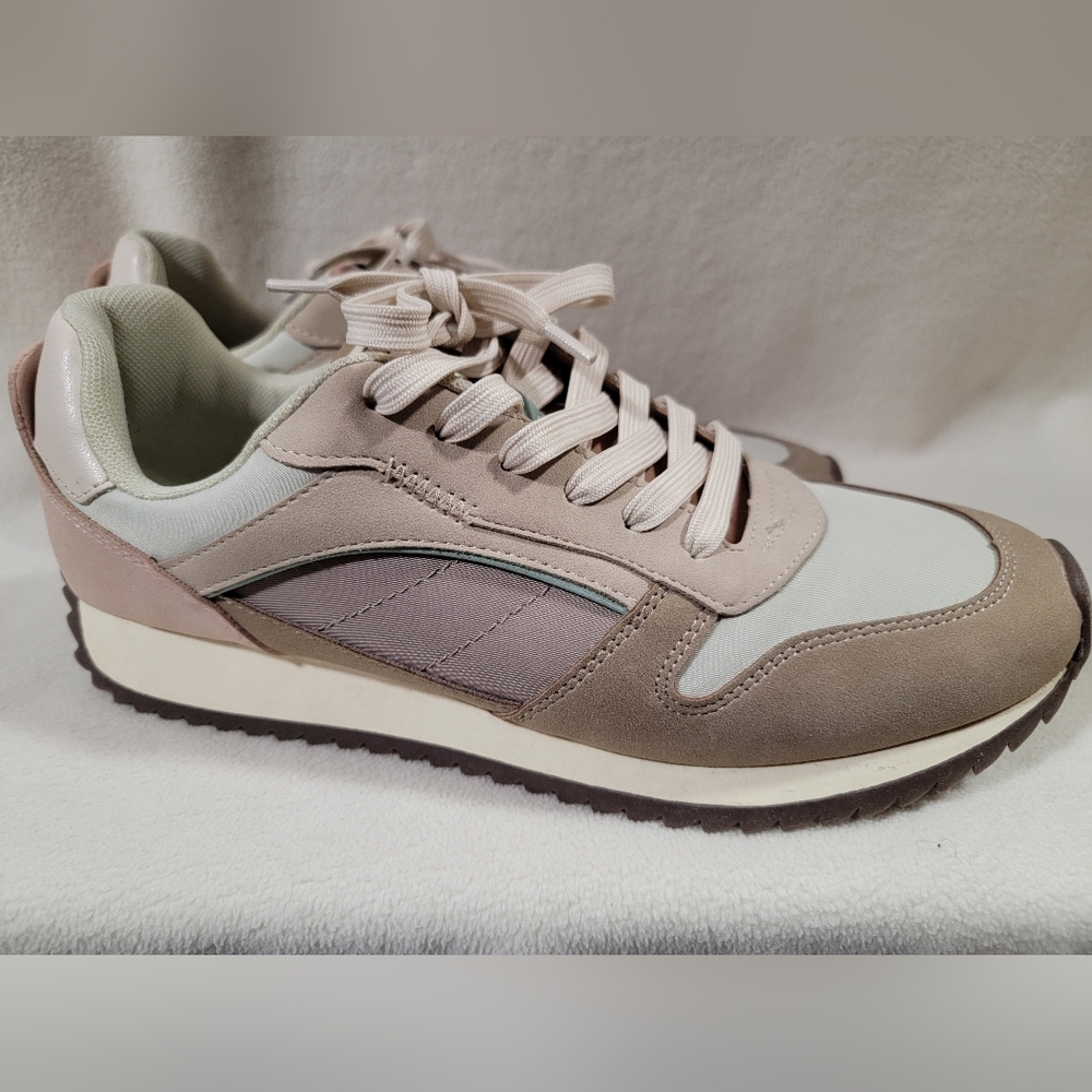 Steve Madden sneakers, NWOT